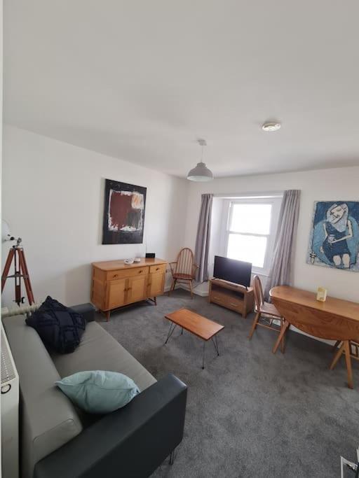 Beautiful And Bright !! Town/Harbour Apartment #2 Penzance Buitenkant foto